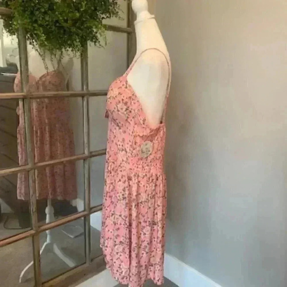 Jolie & Joy Floral Dress - Picture 2 of 5